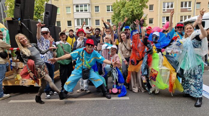 NO VIOLENCE — JUST VIBES & DANCE